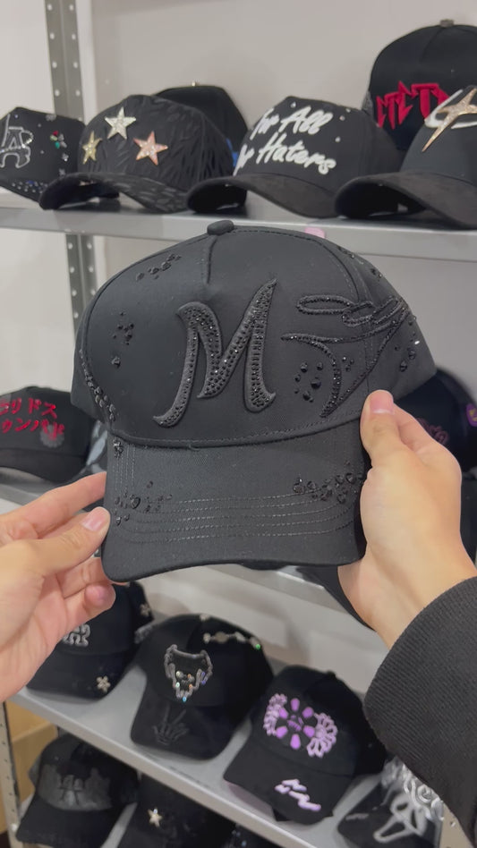 “Mago Total Black” 31 Hats